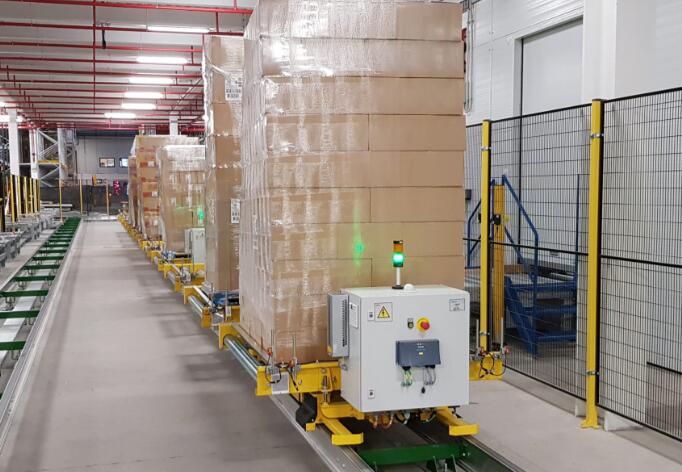 重型轨道车的特点和应用场景是什么？